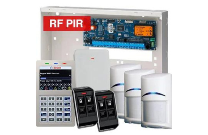 BOSCH, Solution 6000, Wireless alarm kit, Inc CC610PB panel, CP736B Smart Prox LCD keypad, 3x RFPR-12 wireless PIR detectors, RFRC-STR2 Radion receiver, 2x RFKF-FB transmitters